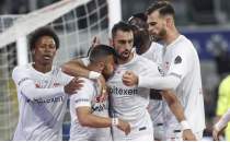Sivasspor ilk galibiyetini, Baakehir ilk yenilgisini ald