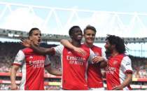 Arsenal, galibiyetle kapatt!