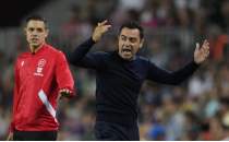Barcelona'da Xavi'nin ncelii sa bek