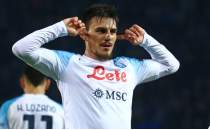 Eljif Elmas sahneye kt, Napoli 3 puan kapt
