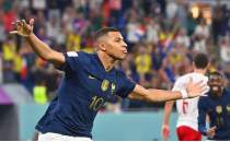 Mbappe, Fransa'y st tura tad