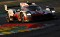 Le Mans 24 Saat Yar'nn galibi, st ste 5. kez Toyota