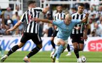 Manchester City puan 4 dakikada ald