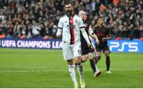 Ghezzal'dan Gomis'e transfer çağrısı