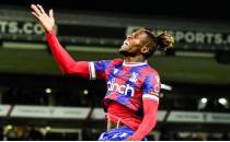 Crystal Palace, geriden gelip kazand