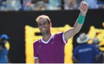 Nadal sakatl nedeniyle bir ay yok!