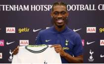 Tottenham, Bissouma'y aklad!