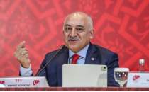 Trk futbolunda yeni dnem: Paray de, cezay sil