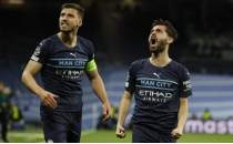Barcelona'dan Silva ve Alonso ata