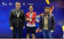 Milli badmintoncu Aliye Ukrayna'da ampiyon!