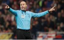 Lahoz VAR'da izledi, penalty iptal etti