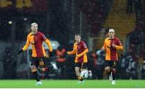 Galatasaray iki penalt bekledi, Meler birine verdi