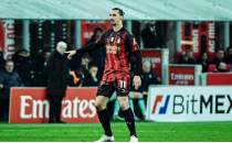 Milan deplasmanda 3 golle ykld!