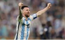 Messi'den hat-trickle gvde gsterisi