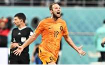 Daley Blind, Alman devine imza atyor!
