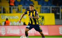 Ankaragc'den ayrld, Hollanda'ya transfer oldu