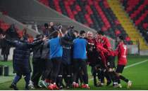 Gaziantep FK, Gne ile kara bulutlar datt