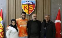 Kayserispor gen kalecisiyle uzatt
