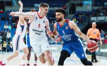 Bryant mthi oynad, Anadolu Efes kazand