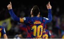 Messi: 'Tanr'ya kr Barcelona'daydm'