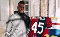 Mario Balotelli resmen Genoa'da