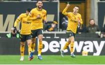 Premier Lig'de sonuncu deiti; Wolves'tan ilk