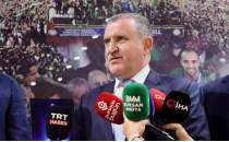 Bakan� Bak'tan Bursaspor Kul�b�'ne ziyaret