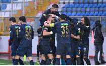 Kasmpaa 3 futbolcuyla szleme uzatt