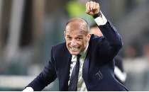 Milan, Allegri'yi açıkladı!