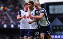 Tottenham, deplasmanda 3 puan 4 golle ald