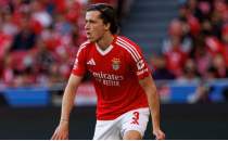 Real Madrid'in sol bek tercihi Carreras
