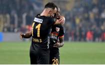 Galatasaray'da liste ba Gkhan Sazda!