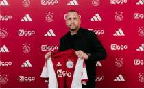 Ajax'ta Heitinga dönemi başladı