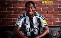Newcastle United, Elanga'yı açıkladı!