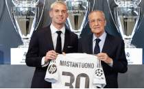 Real Madrid, Franco Mastantuono'yu duyurdu!