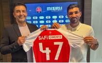 Karagmrk, sa bek transferini duyurdu!