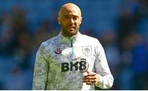 Burnley, Redmond ile yollarını ayırdı!