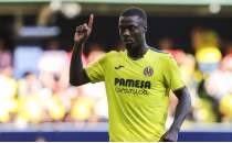 Nicolas Pepe, iki yıl daha Villarreal'de