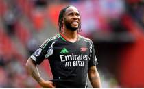 Napoli'de yeni hedef Sterling