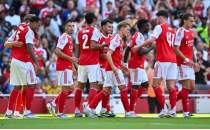 Emirates Kupası'nın sahibi Arsenal!