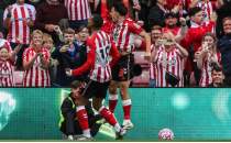 Sunderland, uzatmalarda kazandı!