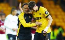 Wolverhampton'da Larsen'e yeni szleme!