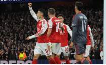 Arsenal'den Devler Ligi'nde 2'de 2