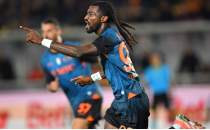 Napoli, Lecce'ye karşı zorlansa da kazandı!