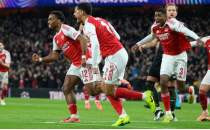 Arsenal, Bayern Mnih'i  golle devirerek zirvenin yeni sahibi oldu!