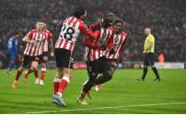 Sunderland'den Bournemouth'a kar inanlmaz geri dn!