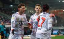 Bayern M�nih, 3 puan� 4 golle ald�!