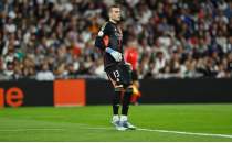Lunin Real Madrid'de kalıyor