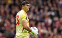 Emiliano Martinez, Manchester United'a doğru