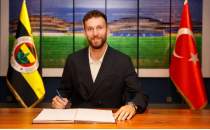 Tark etin resmen Fenerbahe'de